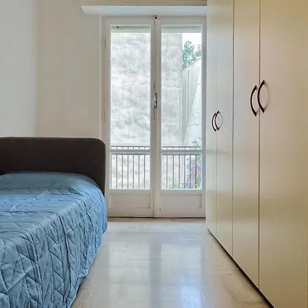 Ampio Con Vista Varazze