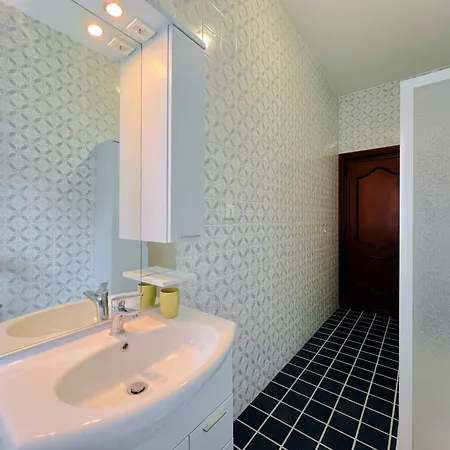 Ampio Con Vista * Varazze