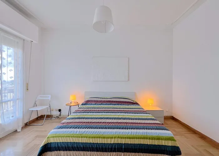 Ampio Con Vista Apartment *